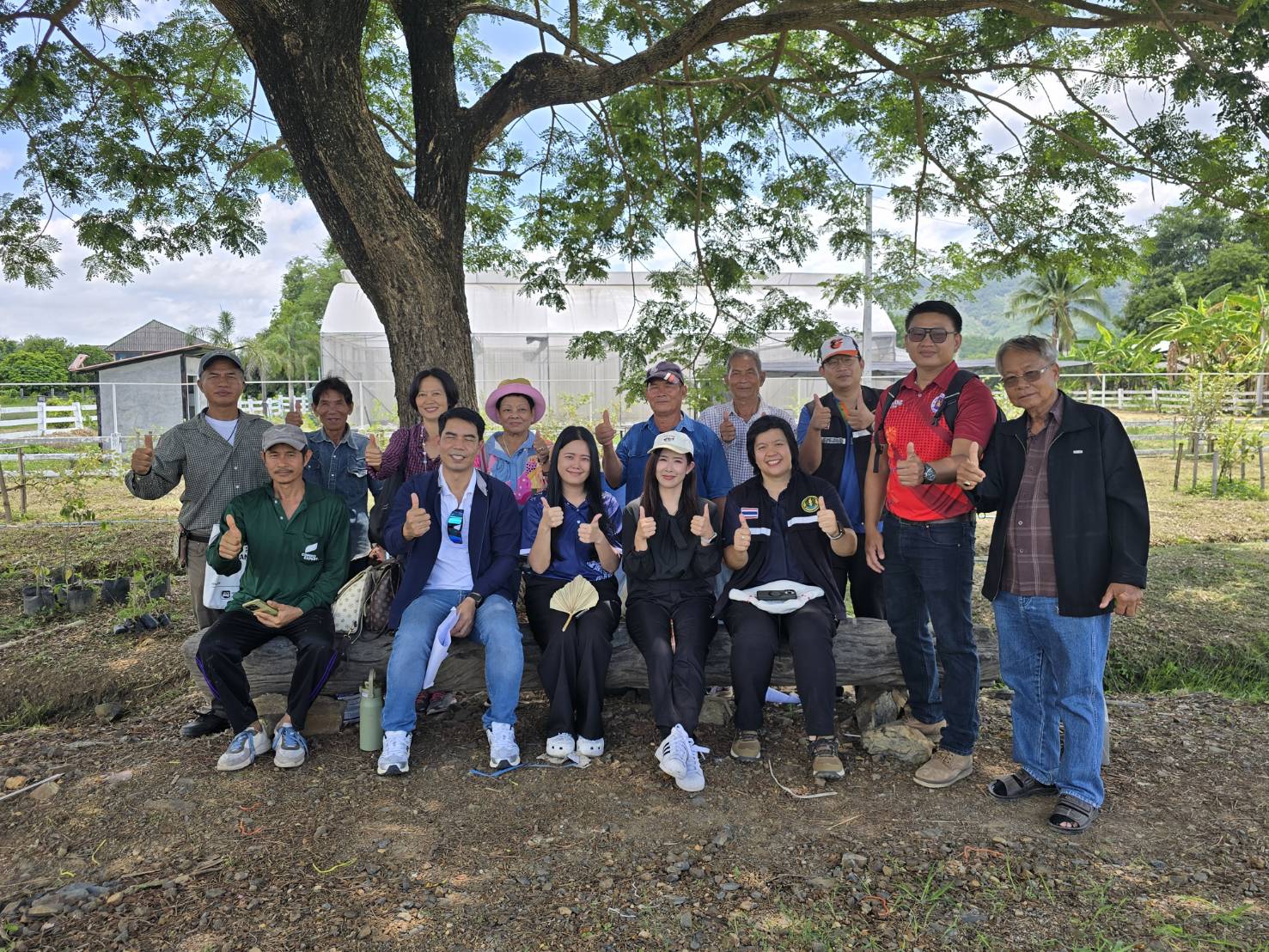 สำนักงานพัฒนาชุมชนอำเภอแม่ออน ร่วมกิจกรรมแลกเปลี่ยนเรียนรู้ศูนย์โคก หนอง นา  อำเภอแม่ออน จังหวัดเชียงใหม่