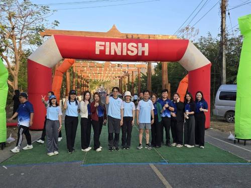 สำนักงานพัฒนาชุมชนอำเภอแม่ออน ร่วมกิจกรรม “งานวิ่งสานสัมพันธ์อำเภอแม่ออน”